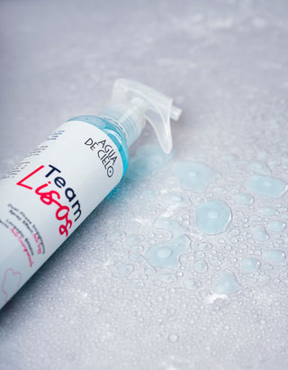 team lizos straightening spray by agua de cielo